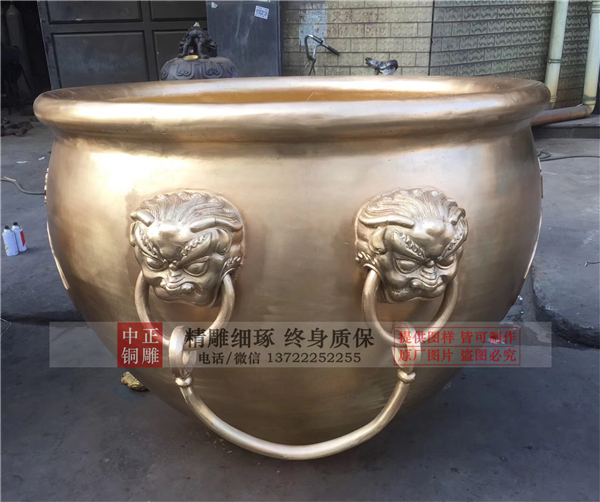 定做故宫铜缸雕塑.jpg