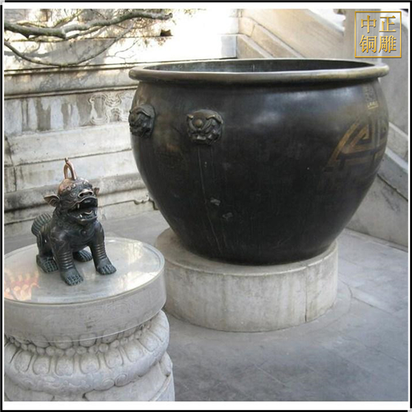 仿故宫铜缸厂家.jpg