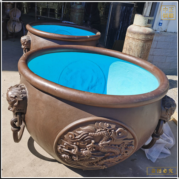 圆形铜水缸.jpg