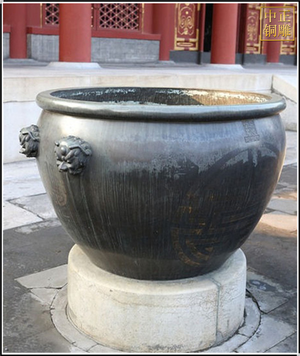 颐和园大铜缸.jpg